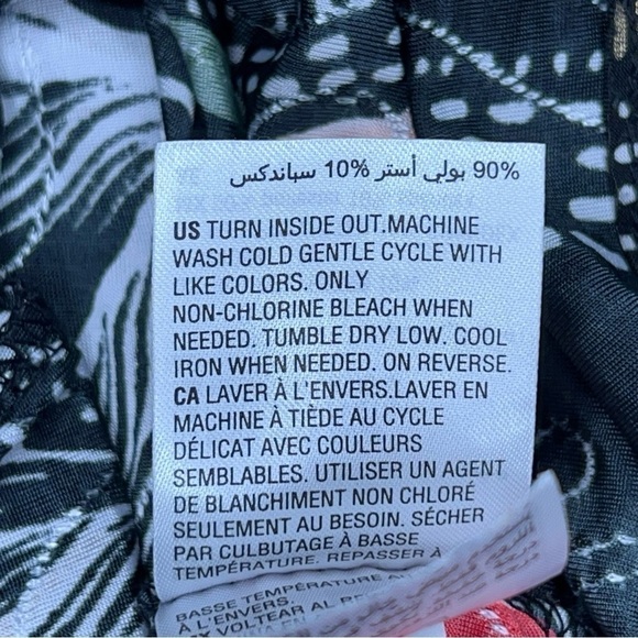 VINTAGE SMALL JM COLLECTION BLOUSE BLACK FLORAL GOLD SHIMMER ACCENT STRETCH - Picture 12 of 12